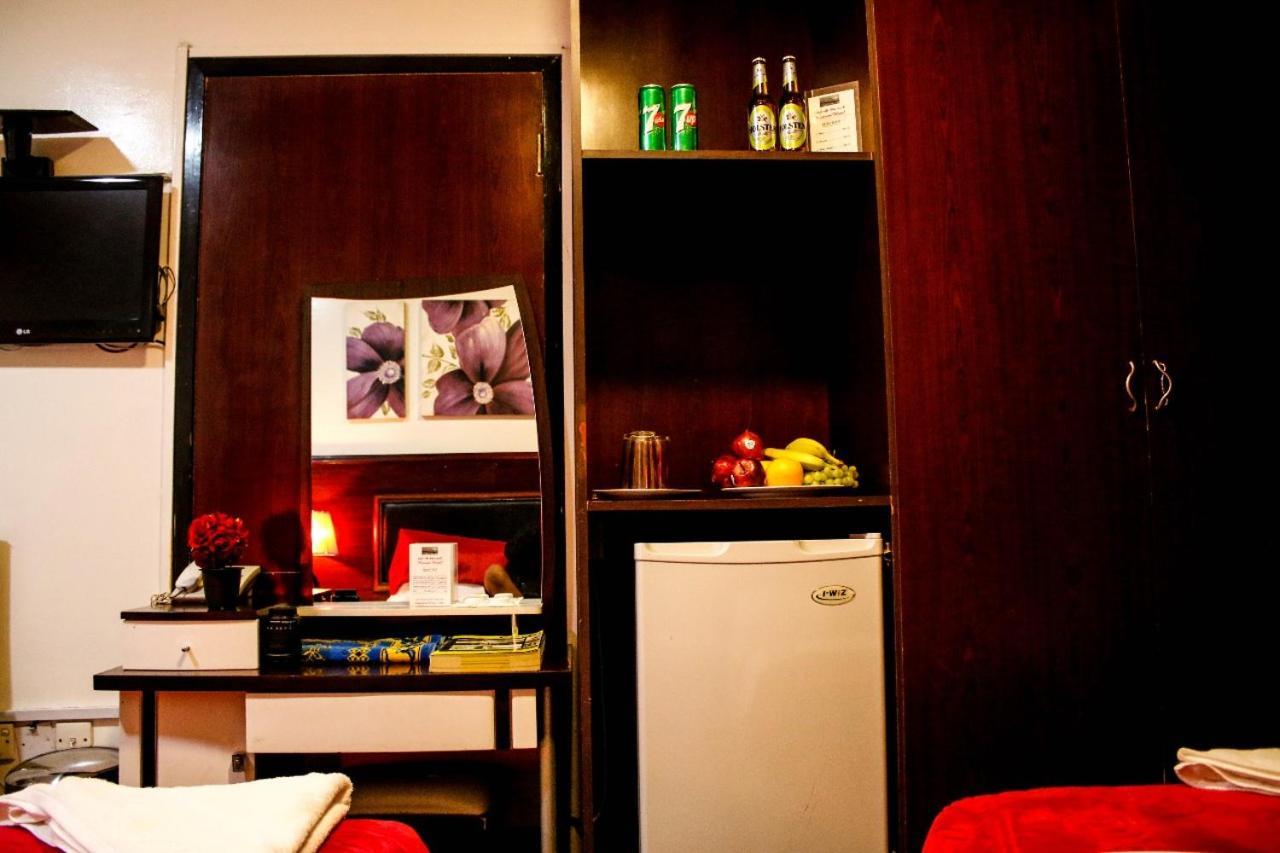 Karoon Hotel ดูไบ ภายนอก รูปภาพ